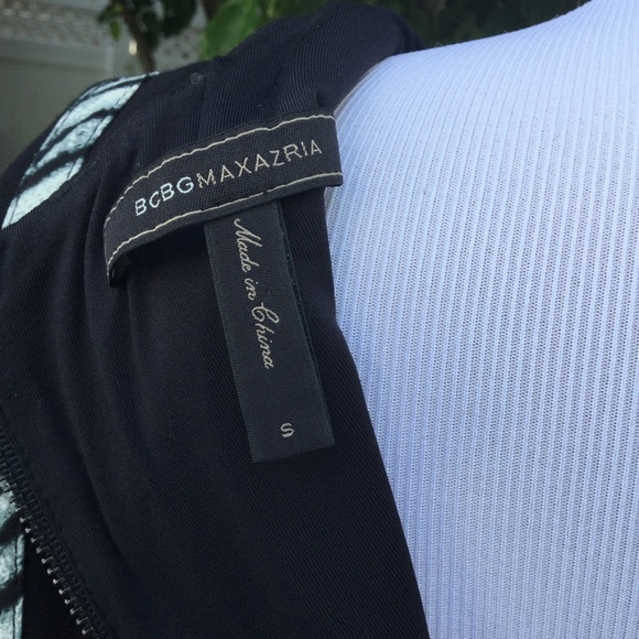 BCBG MAXAZRIA Blue/Black Cheetah Top EUC - Picture 8 of 9